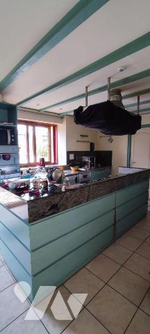 A 10mns de REDON, Dans cadre de verdure sur plus de 5 hectares, Orientée sud, longère en pierre...