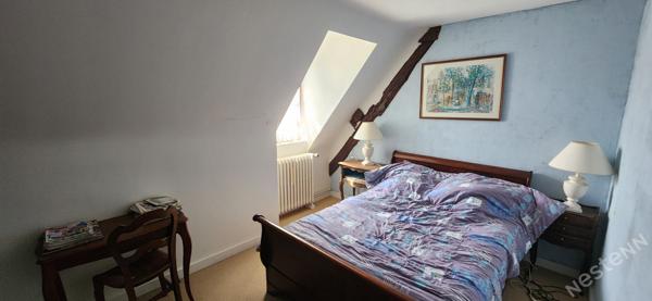 Authentique longère familiale avec piscine et grands volumes !