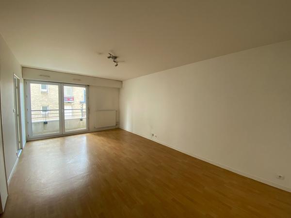 Appartement * 3 Pièces * 67 M² * 44000 Nantes * 757 * 69 * 826,  
Nantes 44000