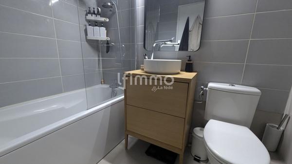 Rives du Lez - T2 rénové avec Terrasse et Parking