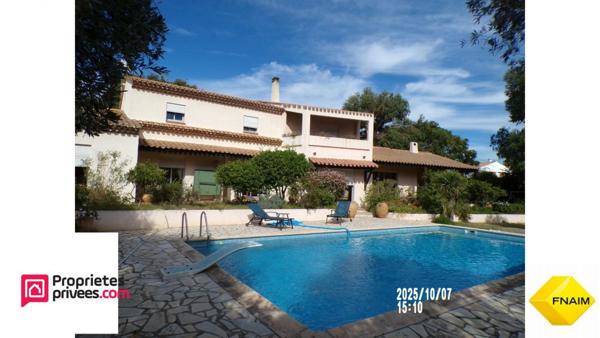 Très belle propriété de 270m2 dans quartier résidentiel