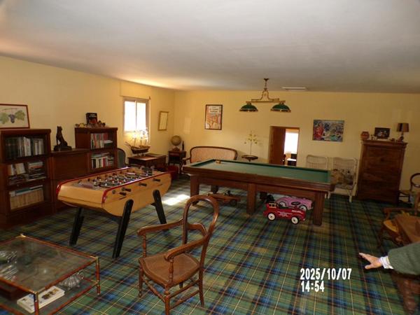 Très belle propriété de 270m2 dans quartier résidentiel