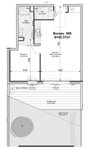 Saint Raphaël dans petite résidence, bureau de 53m2