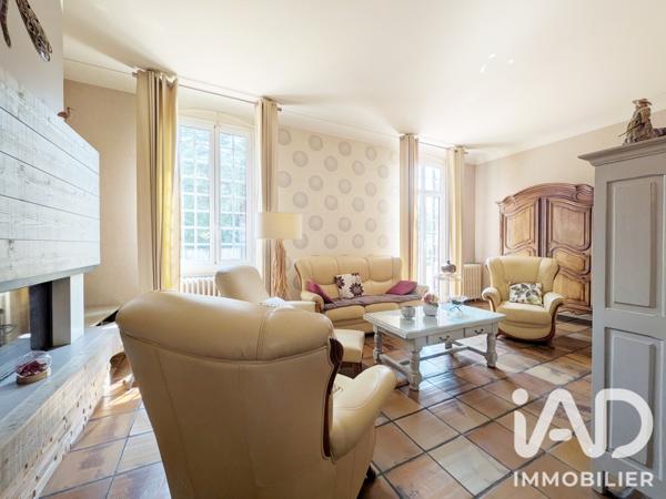 Maison à vendre 6 pièces 158 m² Léognan