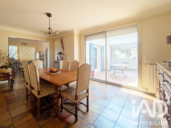 Maison à vendre 6 pièces 158 m² Léognan