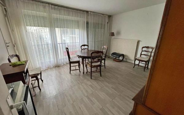 Appartement à vendre    2 pièces • 49,37 m2 Clichy-sous-Bois