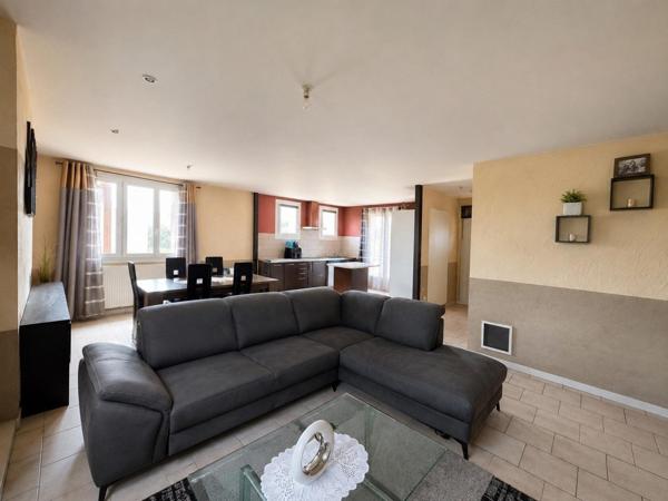 Maison 4 chambres avec grand sous-sol aménageable