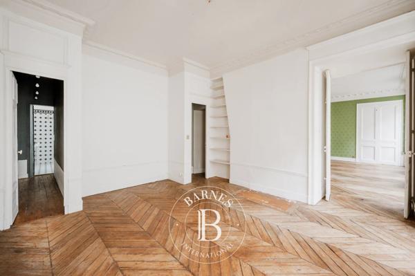Paris 9ème, Appartement 3 Chambres -  120 m² à vendre