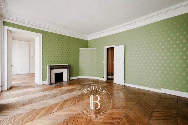Paris 9ème, Appartement 3 Chambres -  120 m² à vendre