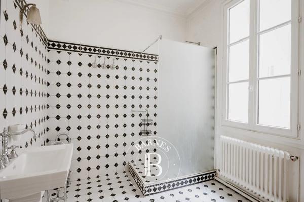 Paris 9ème, Appartement 3 Chambres -  120 m² à vendre