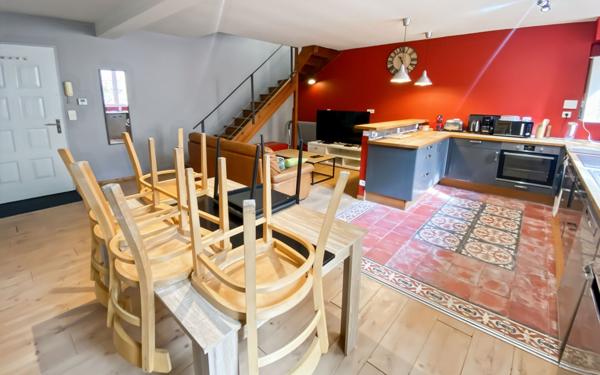 Immeuble à vendre    8 pièces •  Agen
