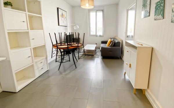 Immeuble à vendre    8 pièces •  Agen