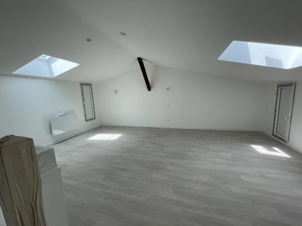 Location                                                      Appartement
                        
                     3 pièces                      62 m2                     à Saint-Quentin