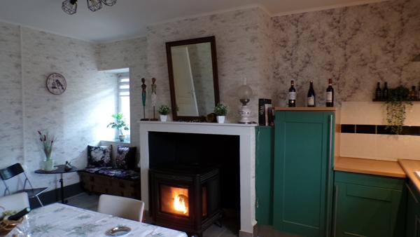 Ainay-le-Château – Maison de village avec deux appartements indépendants Ainay-le-Château (03360)