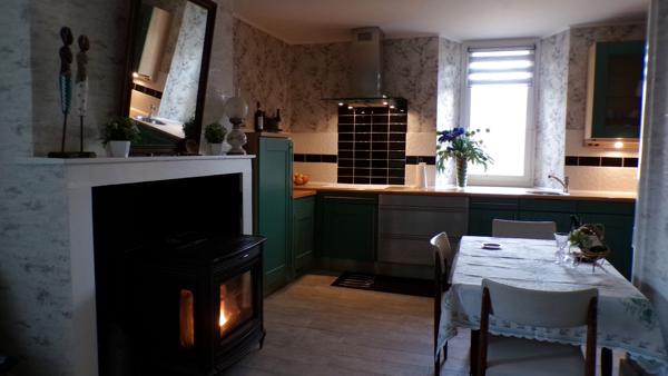 Ainay-le-Château – Maison de village avec deux appartements indépendants Ainay-le-Château (03360)