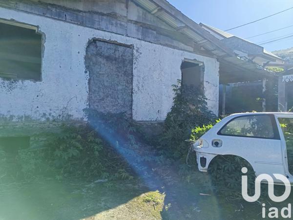 Maison 4 pièces de 125 m² à Saint-Leu (97416)