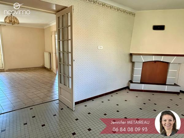 Maison ancienne à rénover 2 chambres + bureau avec dépendance et hangar