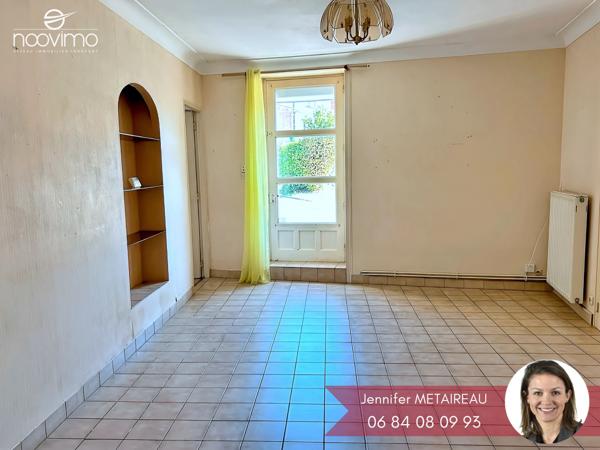 Maison ancienne à rénover 2 chambres + bureau avec dépendance et hangar