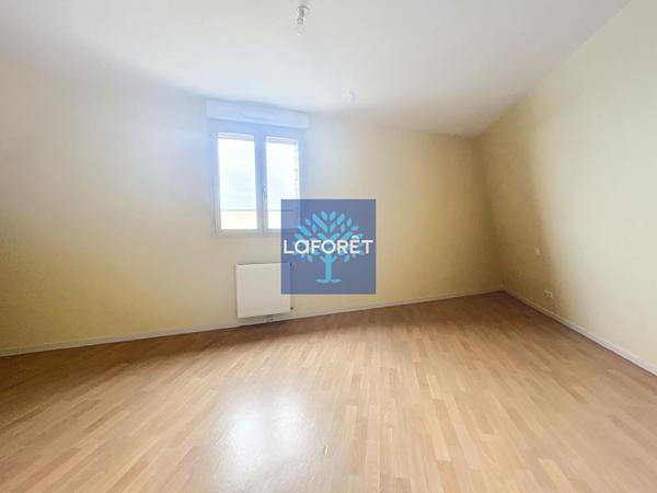 Location appartement Fougères - 4 pièce(s) - 105 m² - 940 €/mois