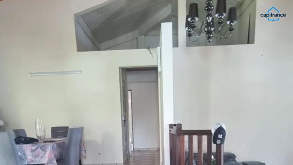 Opportunité à saisir - Baisse de prix sur cette spacieuse maison au Lamentin !