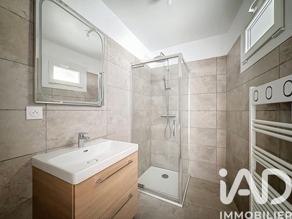 Location appartement 2 pièces 56,5 m² Saint-Andiol