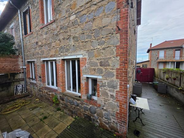 Maison de ville de 117 m², 5 chambres avec terrain à PANISSIERES