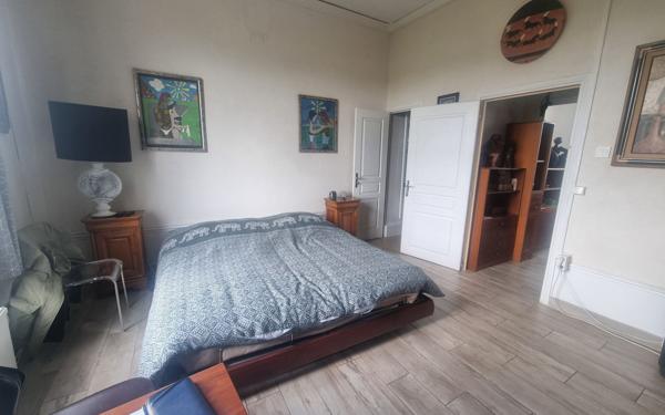 Maison à vendre    11 pièces •  Château-Thierry