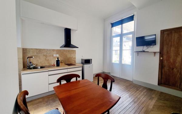 Maison à vendre    11 pièces •  Château-Thierry