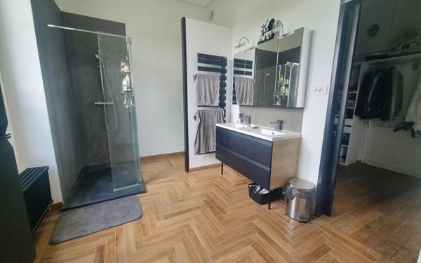 Maison à vendre    11 pièces •  Château-Thierry