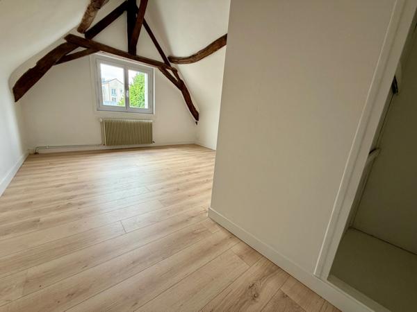 Maison-Appartement rénovée – Centre-ville de Tiercé