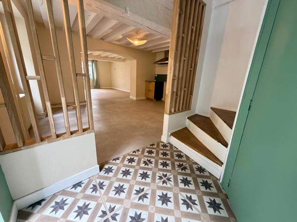 Maison-Appartement rénovée – Centre-ville de Tiercé