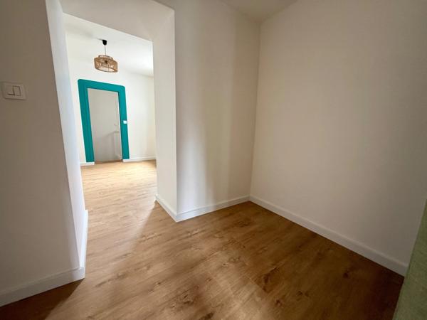 Maison-Appartement rénovée – Centre-ville de Tiercé