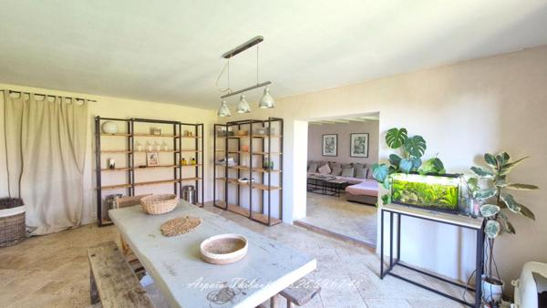 Maison de plain-pied 192 m² sur plus de 8 000 m² ? Fort potentiel pour création de gîtes ou chambres d'hôtes