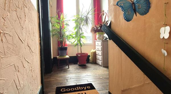 Bel ensemble Immobilier de Rapport et Rentabilité Locative de 200 m² à Rénover avec Cave, Parking extérieur Gratuit et Terrain de 160 m²