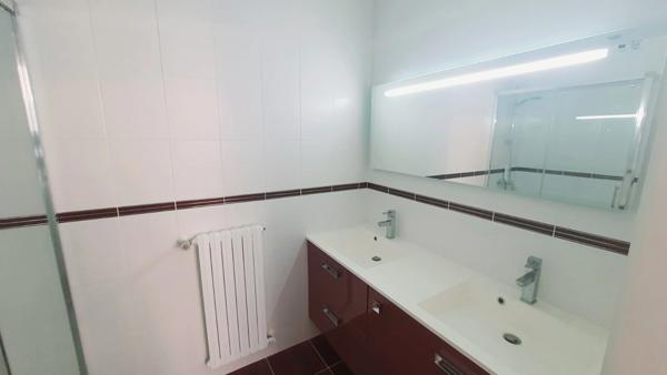 Dpt Paris (75), à vendre PARIS 8EME ARRONDISSEMENT appartement T2 de 85 m²