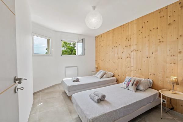 Au calme, Villa bioclimatique neuve