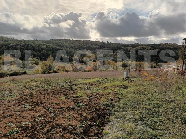 Terrain constructible 2 832 m² – Villefloure (11570)