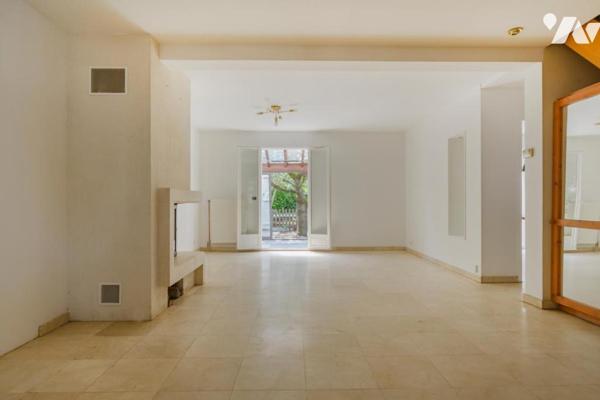 NANTERRE CENTRE VILLE - MAISON FAMILIALE 8 PIÈCES AVEC JARDIN & PISCINE CHAUFFÉE