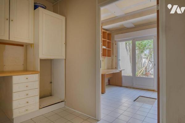 NANTERRE CENTRE VILLE - MAISON FAMILIALE 8 PIÈCES AVEC JARDIN & PISCINE CHAUFFÉE