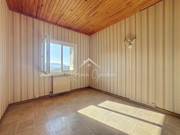 Millau (12100) MAISON F4 95 M2 SUR LE CAUSSE NOIR