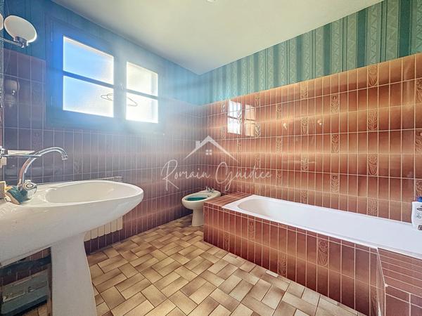 Millau (12100) MAISON F4 95 M2 SUR LE CAUSSE NOIR