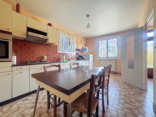 Millau (12100) MAISON F4 95 M2 SUR LE CAUSSE NOIR