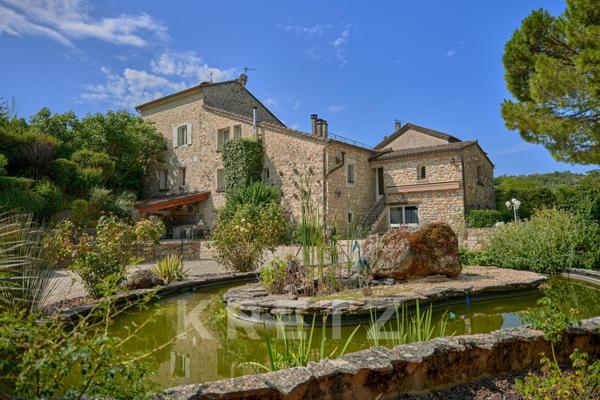 Demeure du 18e siècle rénovée, avec piscine et jardin