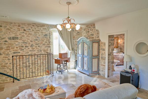 Demeure du 18e siècle rénovée, avec piscine et jardin