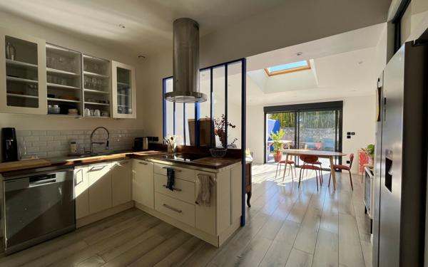 Maison à vendre    4 pièces •  La Rochelle