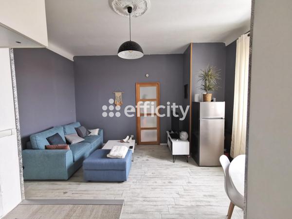 Appartement
         2 pièces
        - 30 m² Exclusivité 118 000 € *
