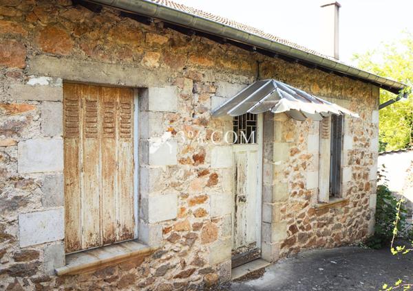 Maison de village 12 pièce(s) 9 chambre(s) 230 m²