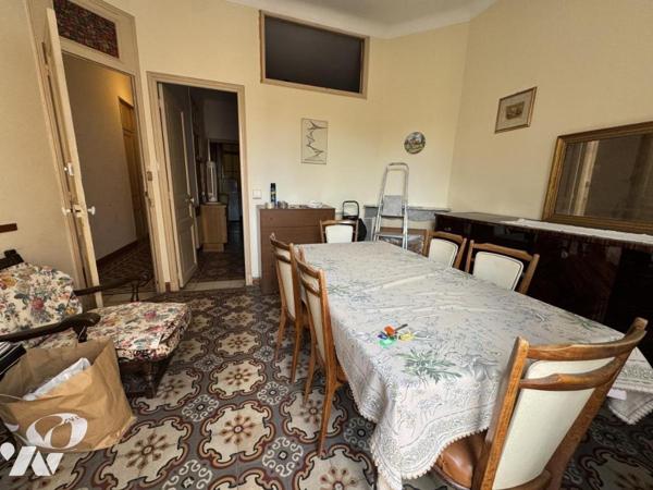 Golfe Juan centre ville  Dans maison bourgeoise appartement 3 pièces de 51 m2 