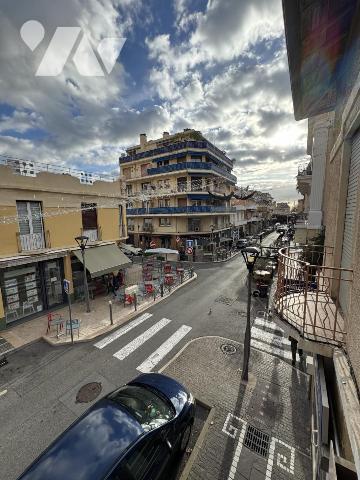 Golfe Juan centre ville  Dans maison bourgeoise appartement 3 pièces de 51 m2 