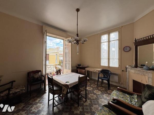 Golfe Juan centre ville  Dans maison bourgeoise appartement 3 pièces de 51 m2 